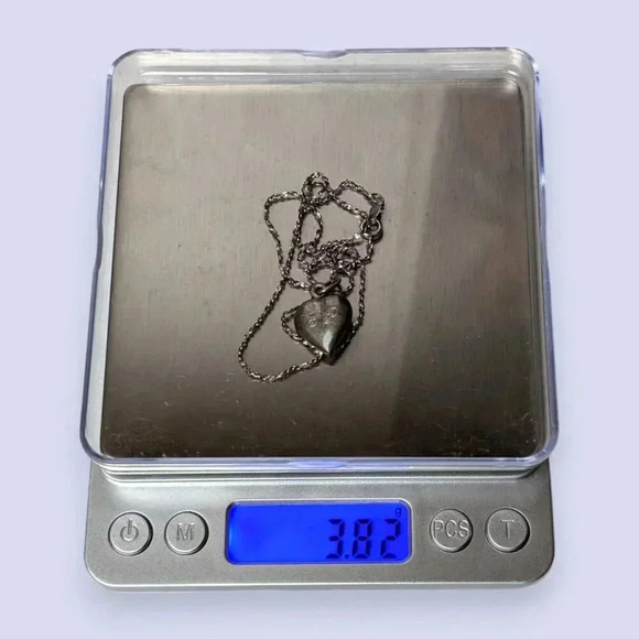 Vintage RJL Sterling Engraved Heart Necklace - Picture 5 of 5